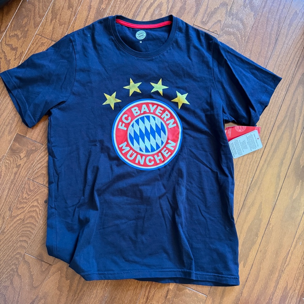 Bayern Munich Tee | Size Medium | NWT